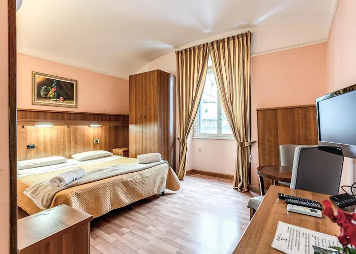 Otel Altavilla 2*